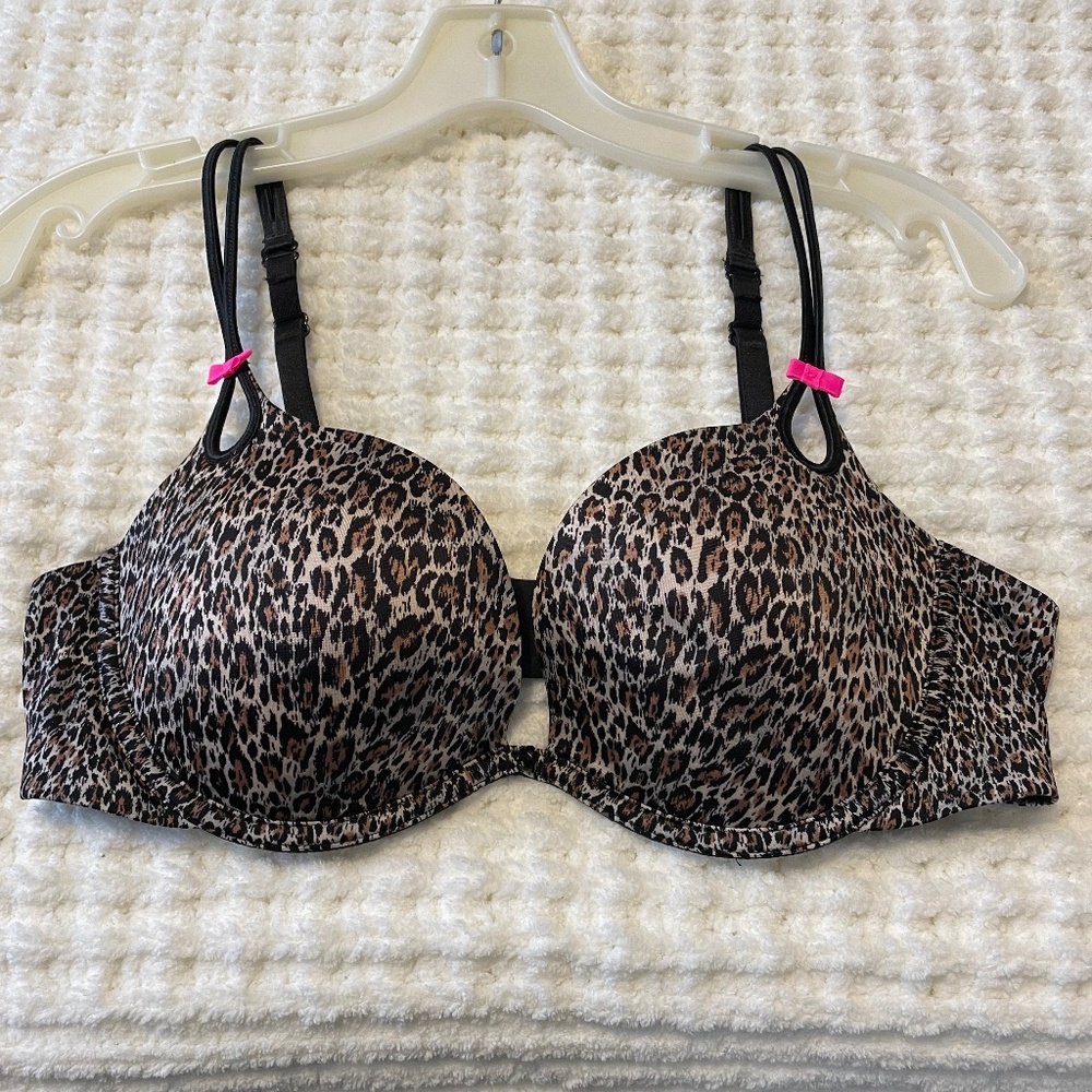 Victoria Secret underwire bra 36C leopard